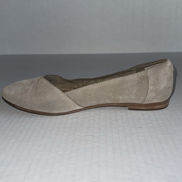 Toms Julie Light Taupe Almond Toe Suede Flats - Picture 5 of 11